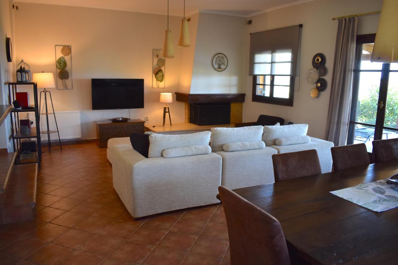 Ampelos Hillside Villa Akrata Extérieur photo